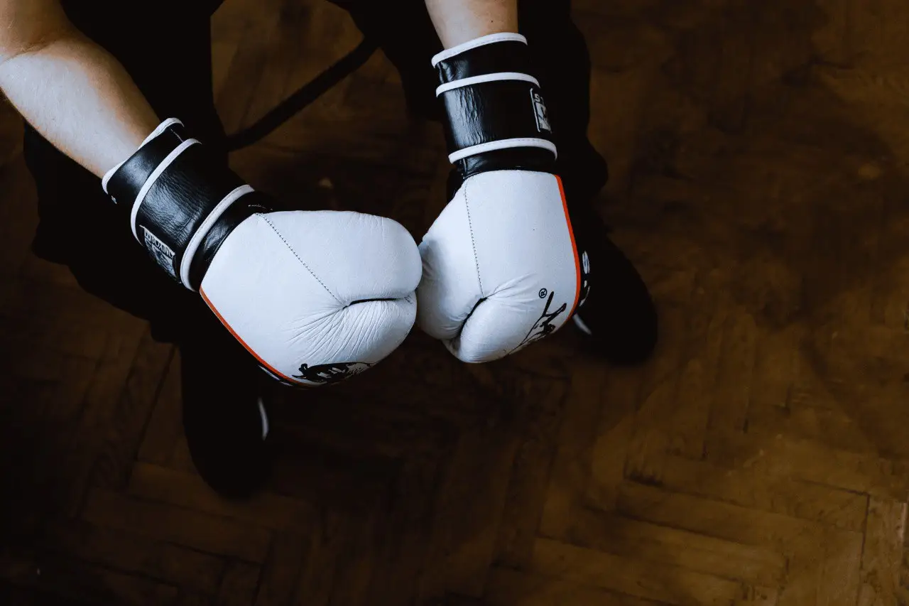 Вибір рукавичок за вагою спортсмена купити