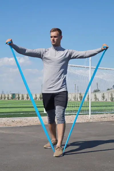 Стрічка-еспандер для фітнесу та реабілітації PowerPlay 4112 0.4мм MediBand Light Синя (6.8 кг) купити недорого в Україні, фото 6