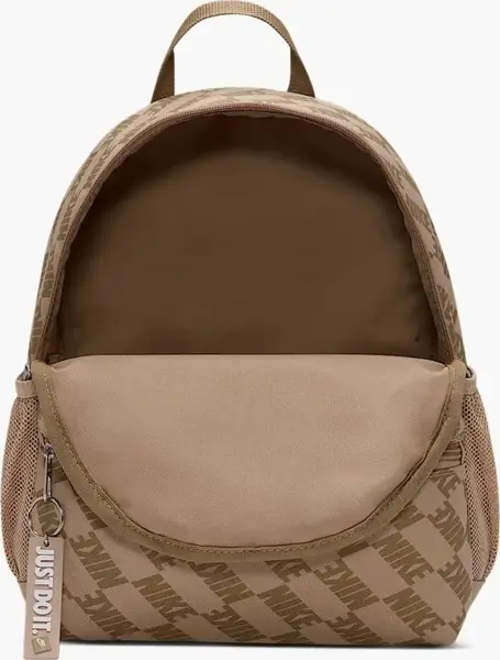 Рюкзак Nike Y NK BRSLA JDI MNI BK-AOP FA25 11L бежевый Дет 25 x 33 x 13 см купить недорого в Украине, фото 4