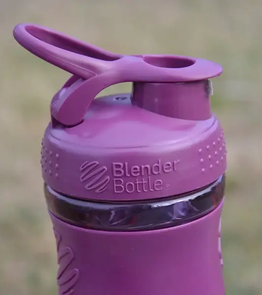 Шейкер спортивный (бутылка) BlenderBottle SportMixer Flip 20oz/590ml Plum купить недорого в Украине, фото 8