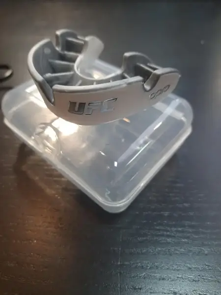 Капа OPRO Silver UFC взрослая (возраст 11+) White/Silver (ufc.102514003) купить недорого в Украине, фото 8