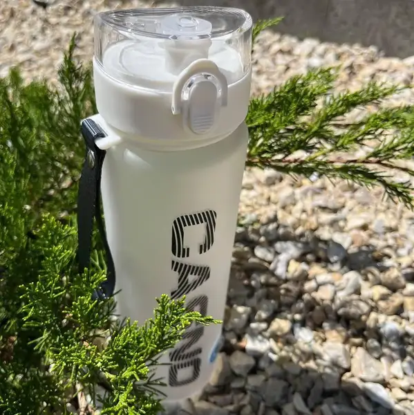 Пляшка для води CASNO 1050 мл KXN-1184 Біла купити недорого в Україні, фото 7