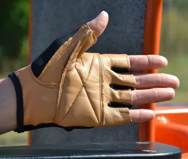 Рукавички для фітнесу MadMax MFG-444 Fitness Brown M купити недорого в Україні, фото 5