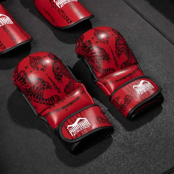 Перчатки для ММА Phantom Muay Thai Red S/M купить недорого в Украине, фото 9