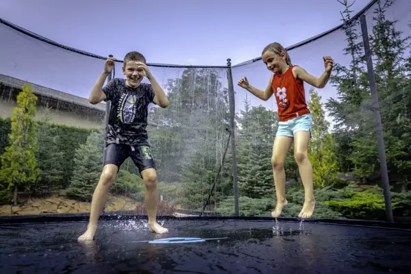 Батут THUNDER INSIDE ULTRA з внутрішньою сіткою 6 футів 185 см чорно-рожевий купити недорого в Україні, фото 9