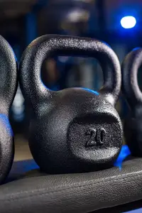 Гиря чугунная RN-SPORT 20 кг металлическая черная купить