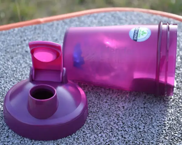 Шейкер спортивный BlenderBottle Original Classic 20oz/590ml Plum купить недорого в Украине, фото 7