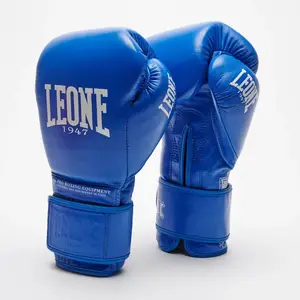 Боксерские перчатки Leone GN111 THE GREATEST Blue 14 унций (бинты 4 м. в комплекте) купить