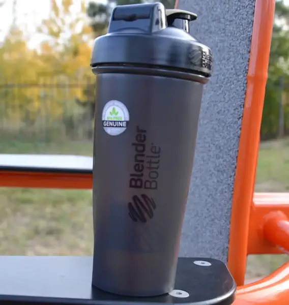 Шейкер спортивный BlenderBottle Original Classic 28oz/820ml Black купить недорого в Украине, фото 8