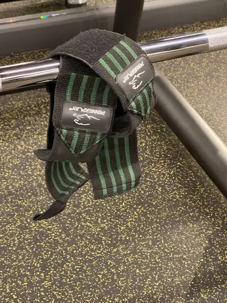 Бинты для запястий (кистовые бинты) PowerPlay 3081 Черно-Зеленые (пара) купить недорого в Украине, фото 7