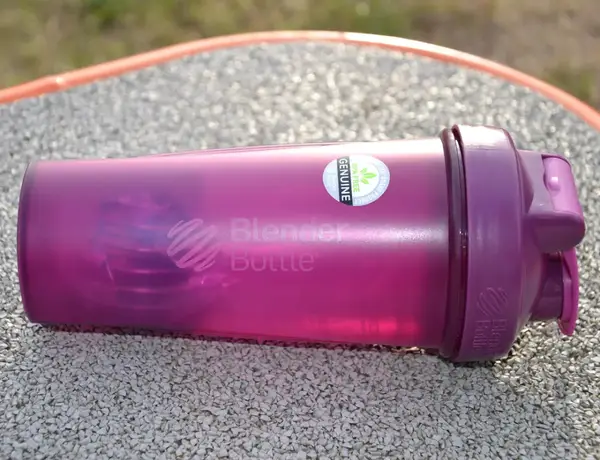 Шейкер спортивний BlenderBottle Original Classic 28oz/820ml Plum купити недорого в Україні, фото 6