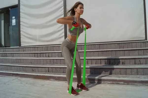 Стрічка-еспандер для фітнесу та реабілітації PowerPlay 4112 0.5мм MediBand Medium Зелена (9кг) купити недорого в Україні, фото 5