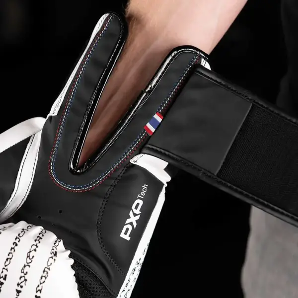 Боксерские перчатки Phantom Muay Thai White 14 унций (бинты в подарок) купить недорого в Украине, фото 9