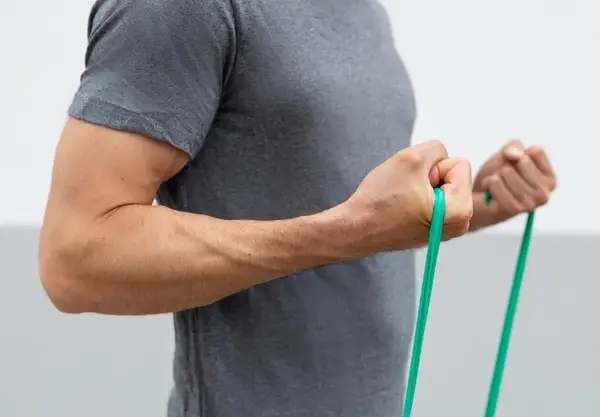 Стрічка-еспандер для фітнесу та реабілітації U-POWEX Fitness band 0.5мм. (9.1 кг) Green купити недорого в Україні, фото 10