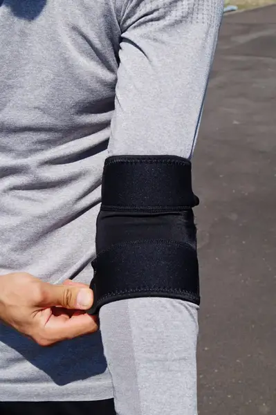 Налокотник Power System PS-6011 Neo Eibow Support Black/Red (1шт.) M купить недорого в Украине, фото 7