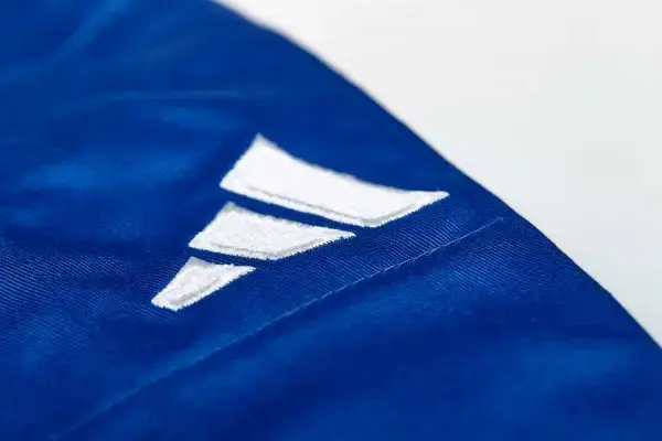 Кимоно для дзюдо Champion III с лицензией IJF | синий/белые полосы 190 | ADIDAS J-IJFB-2 купить недорого в Украине, фото 4