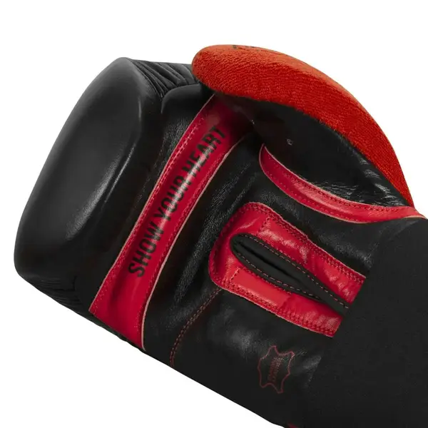 Боксерские перчатки TITLE Boxing All Heart Bag Gloves 2.0 Black/Red 16 oz (бинты 4м. в комплекте) купить недорого в Украине, фото 5