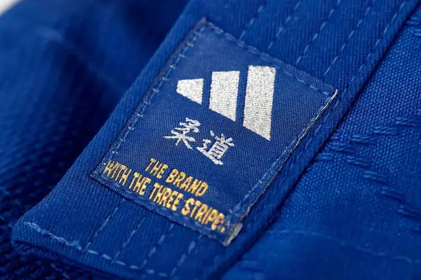 Кімоно для дзюдо Adidas серії Club із срібними смугами на плечах 150 | синє | Adidas J350BP купити недорого в Україні, фото 4