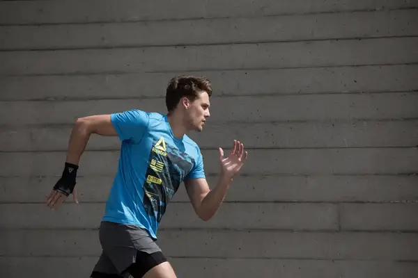 Фиксатор запястья Reebok Wrist Support черный Уни L купить недорого в Украине, фото 3