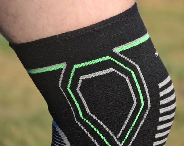 Наколінники PowerPlay 4099 Knee Support Чорно/Зелені L/XL (пара) купити недорого в Україні, фото 7