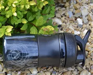 Шейкер спортивный (бутылка) BlenderBottle SportMixer Flip 20oz/590ml Black купить