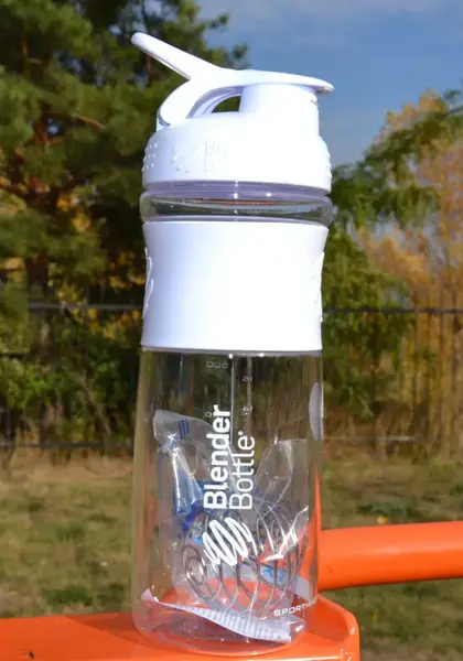 Шейкер спортивный (бутылка) BlenderBottle SportMixer Flip 28oz/820ml White купить недорого в Украине, фото 5
