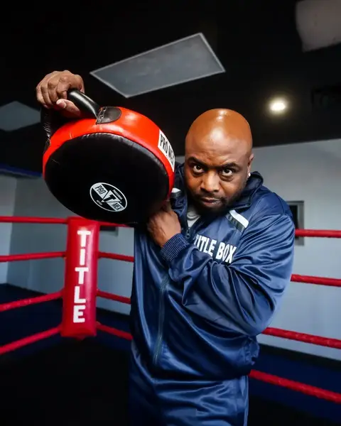 Макивара круглая TITLE Pro Mex Accuracy Pro Punch Shield 2.0 Black/Red купить недорого в Украине, фото 7