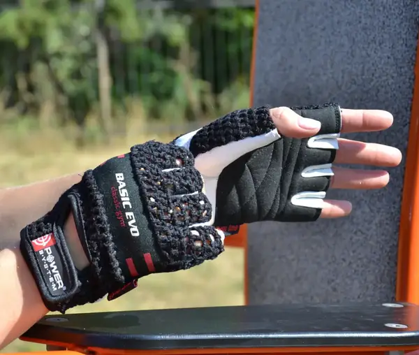 Перчатки для фитнеса Power System PS-2100 Basic EVO Black/Red Line S купить недорого в Украине, фото 6