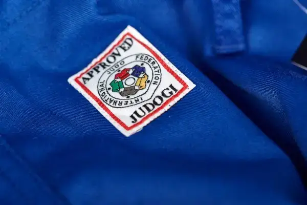 Кимоно для дзюдо Champion III с лицензией IJF | синий/белые полосы 195 | ADIDAS J-IJFB-2 купить недорого в Украине, фото 6