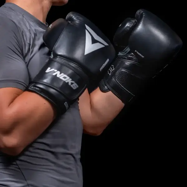Боксерські рукавички V`Noks Futuro Tec 12 ун. купити недорого в Україні, фото 8