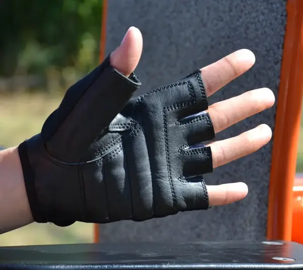 Перчатки для фитнеса MadMax MFG-251 Rainbow Grey XL купить недорого в Украине, фото 7