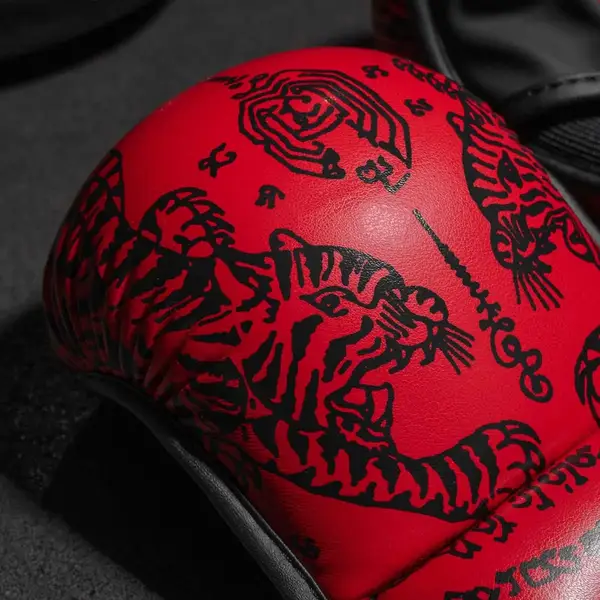 Перчатки для ММА Phantom Muay Thai Red L/XL купить недорого в Украине, фото 7