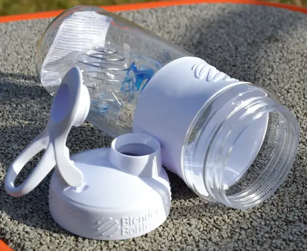 Шейкер спортивный (бутылка) BlenderBottle SportMixer Flip 28oz/820ml White купить недорого в Украине, фото 8