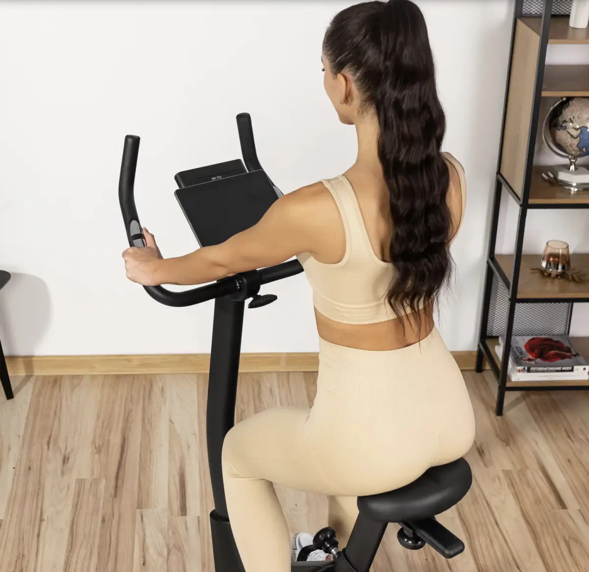 6de08527f639a933676077d68857b4b0