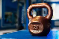 Гиря чугунная RN-SPORT 20 кг металлическая, цвет бронза купить