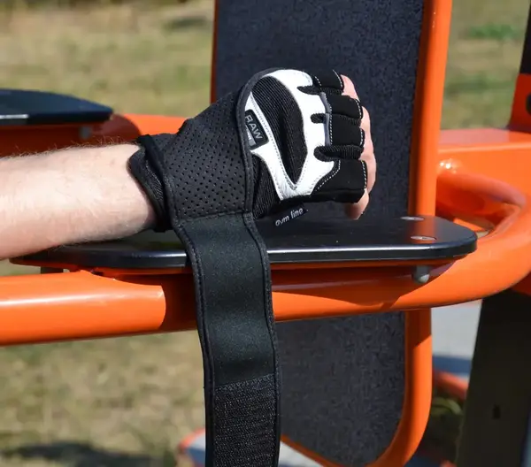 Перчатки для фитнеса Power System PS-2850 Raw Power Black/White L купить недорого в Украине, фото 7