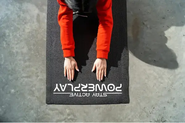 Килимок для йоги та фітнесу PowerPlay 4010 PVC Yoga Mat Чорний (173x61x0.6) купити недорого в Україні, фото 10