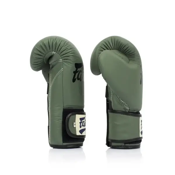 Боксерские перчатки Fairtex BGV11 Green 10 унций (бинты в комплекте) купить недорого в Украине, фото 4