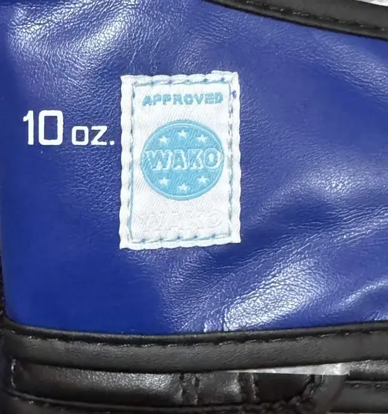 Перчатки для кикбоксинга CENTURY C-Gear Integrity с лицензией WAKO 10 | черно-синий | CENTURY 115541-610 купить недорого в Украине, фото 2