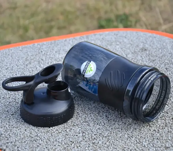 Шейкер спортивный (бутылка) BlenderBottle SportMixer Flip 20oz/590ml Black купить недорого в Украине, фото 6