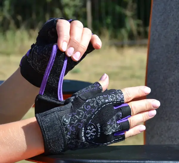 Рукавички для фітнесу Power System PS-2910 Classy Жіночі Purple S купити недорого в Україні, фото 9