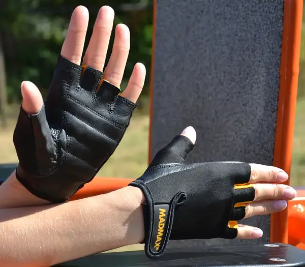 Перчатки для фитнеса MadMax MFG-251 Rainbow Orange S купить недорого в Украине, фото 7