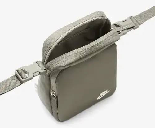 Сумка на плечо Nike NK HERITAGE CROSSBODY 4L хаки Уни 23х18х8 см купить недорого в Украине, фото 3