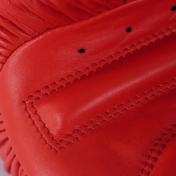 Боксерські рукавиці з ліцензією IBA 10 | червоні | ADIDAS ADIIBAG1C купити недорого в Україні, фото 5