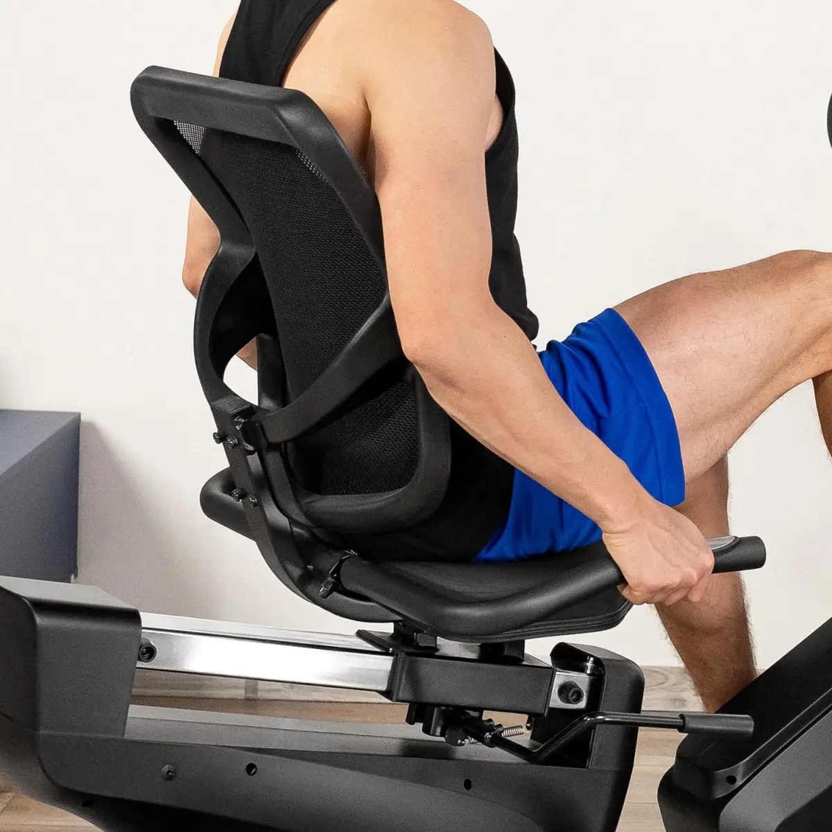 e4b8a2162d094e3607bc97a9a8f215f8