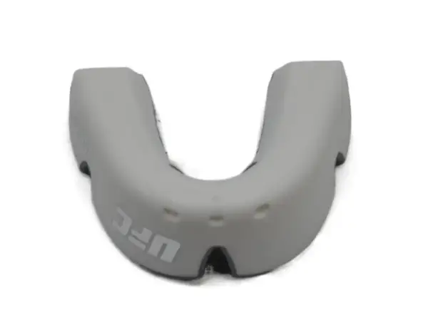 Капа OPRO Silver UFC взрослая (возраст 11+) White/Silver (ufc.102514003) купить недорого в Украине, фото 6