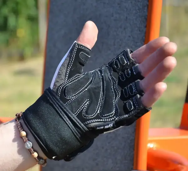 Перчатки для фитнеса Power System PS-2850 Raw Power Black/White M купить недорого в Украине, фото 5