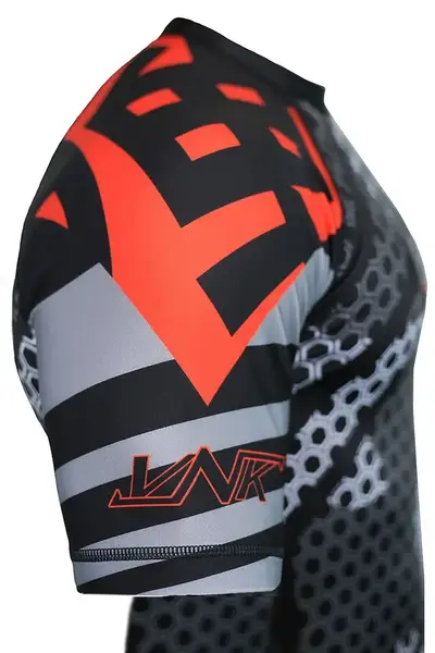 Рашгард з коротким рукавом VNK Contact Red XL купити недорого в Україні, фото 7