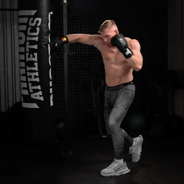 Боксерські рукавиці Phantom Germany Black 14 унцій (Бинти 4м. в подарунок) купити недорого в Україні, фото 7