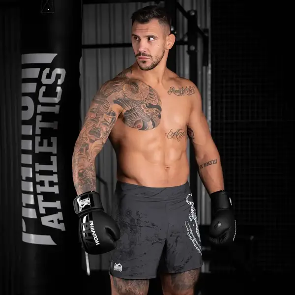 Боксерські рукавиці Phantom APEX Black 16 унцій (капа в подарунок) купити недорого в Україні, фото 9